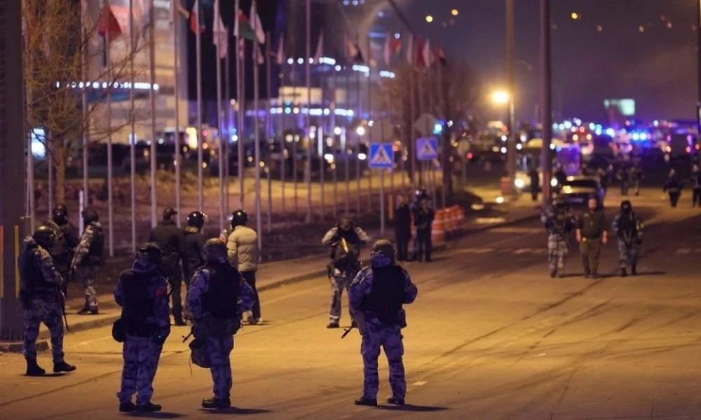 Μόσχα: Οι τρομοκράτες είχαν επαφές με εθνικιστές ουκρανούς λέει η Ρωσία